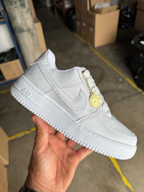 Tênis Nike Air Force